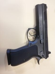 Pistolet semi automatique de marque CZ, modèle 97BD, calibre .45 acp