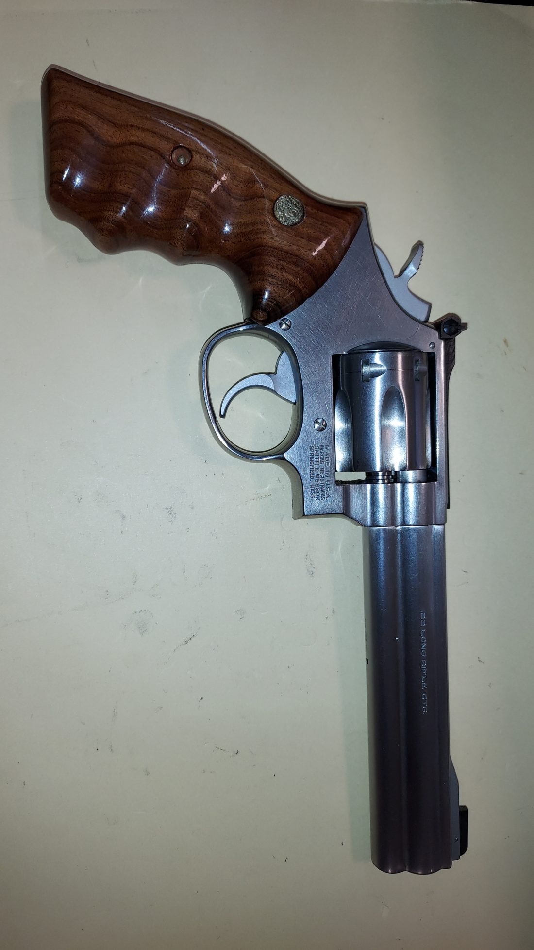 Revolver Smith et Wesson modèle 617 calibre 22 long rifle