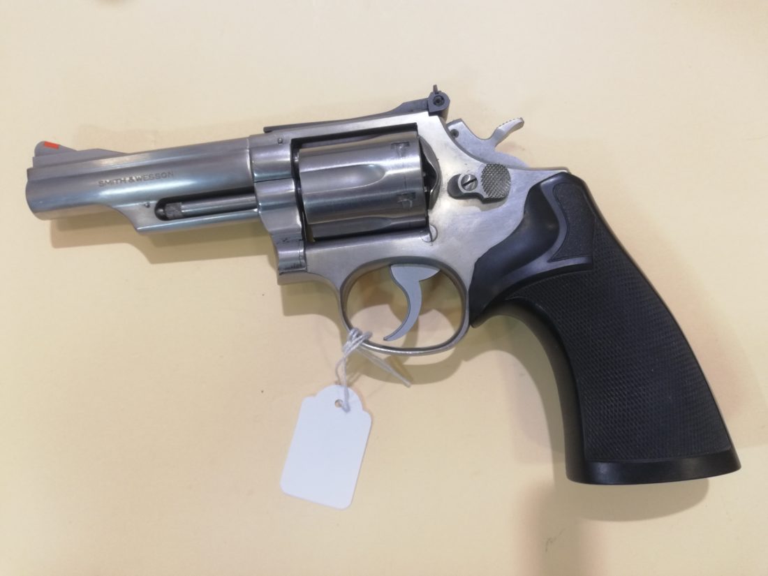 Revolver Smith et Wesson modèle 66, calibre .357 Magnum
