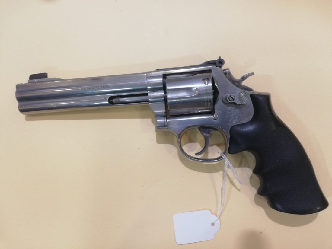 Revolver SMITH et WESSON, modèle 686 